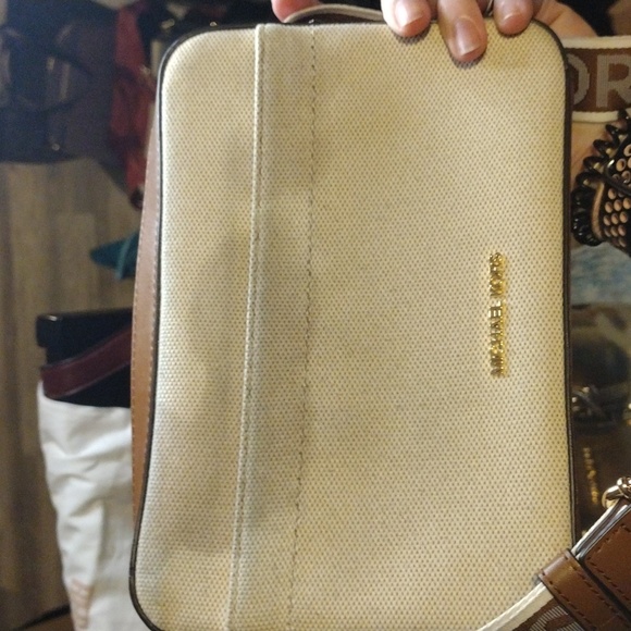 Mk brown burlapish - Picture 1 of 1